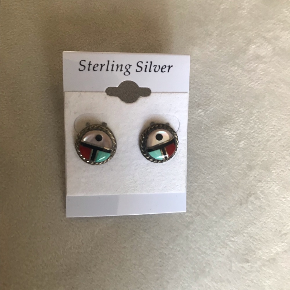 Earrings - Picture 2 of 3
